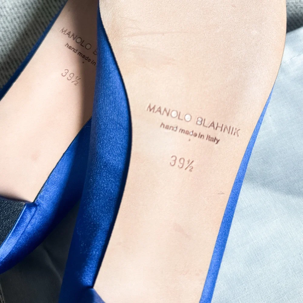 Manolo Blahnik Blue Satin Jewel Buckle Flat HANGISI Pumps - Picture 3 of 6